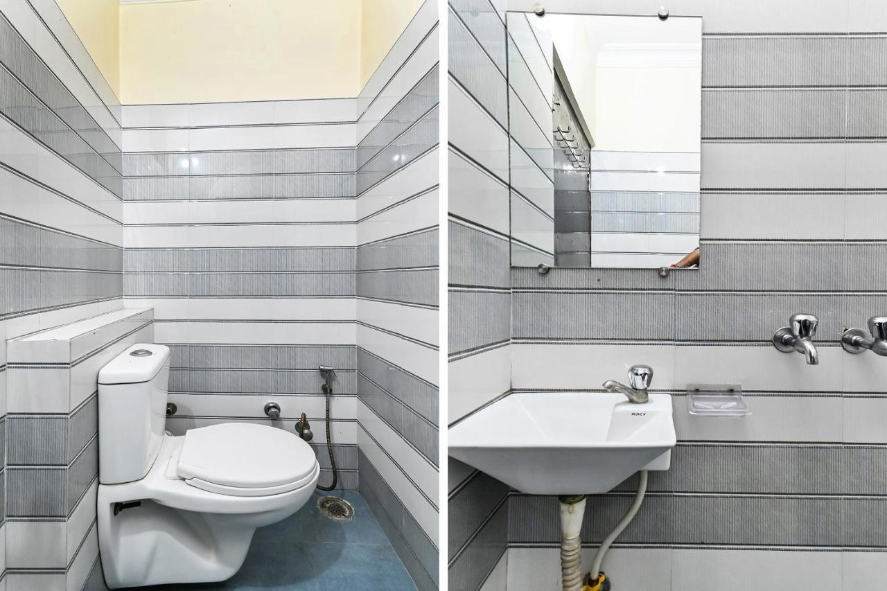 Oyo 49672 Hotel Galaxy Moradabad Ngoại thất bức ảnh